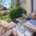2 Bedrooms, 2 Bathrooms & Garden