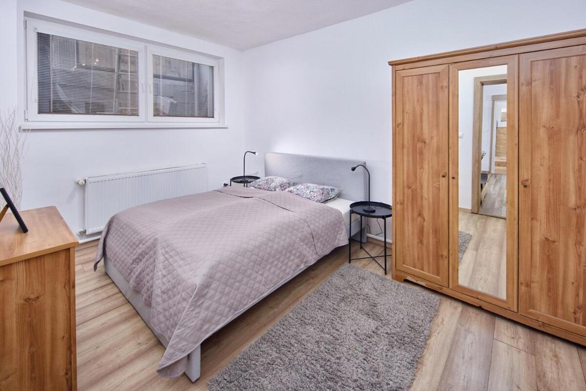 2 Bedrooms, 2 Bathrooms & Garden *